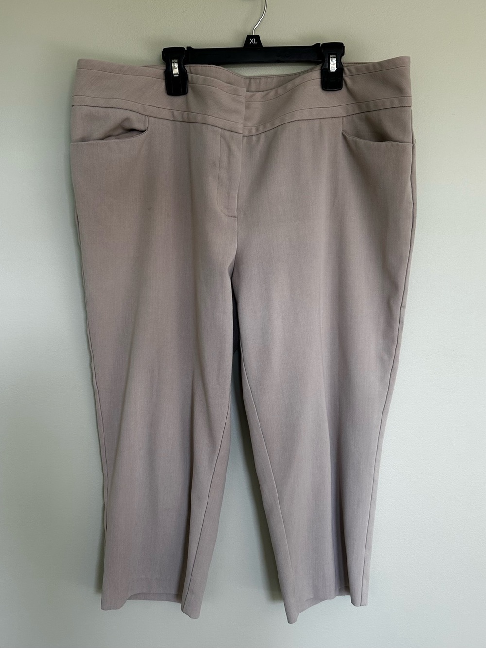 Maurices Beige Dress Capris Size 15/16
